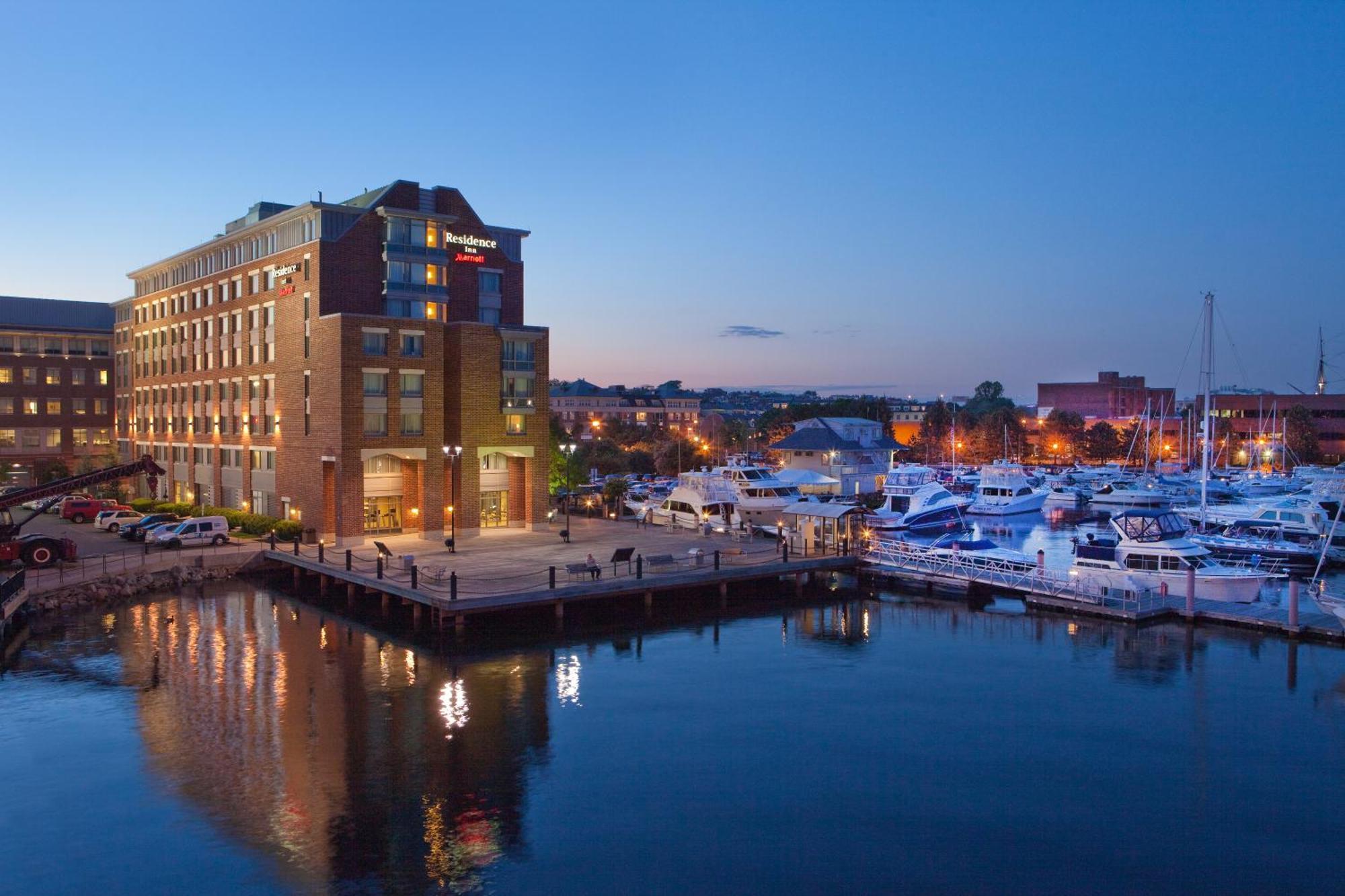 Residence Inn By Marriott Boston Harbor On Tudor Wharf Zewnętrze zdjęcie
