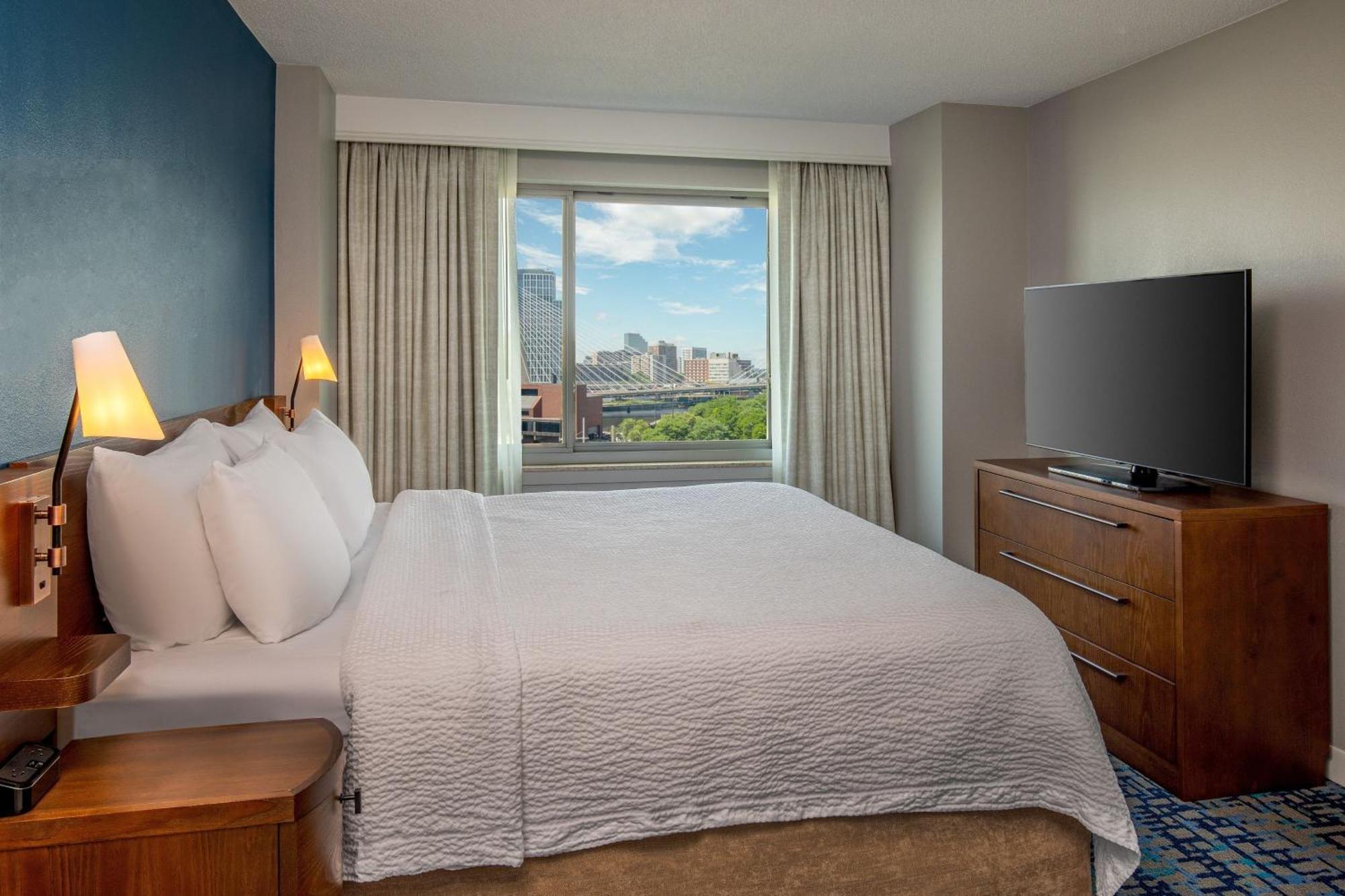 Residence Inn By Marriott Boston Harbor On Tudor Wharf Zewnętrze zdjęcie