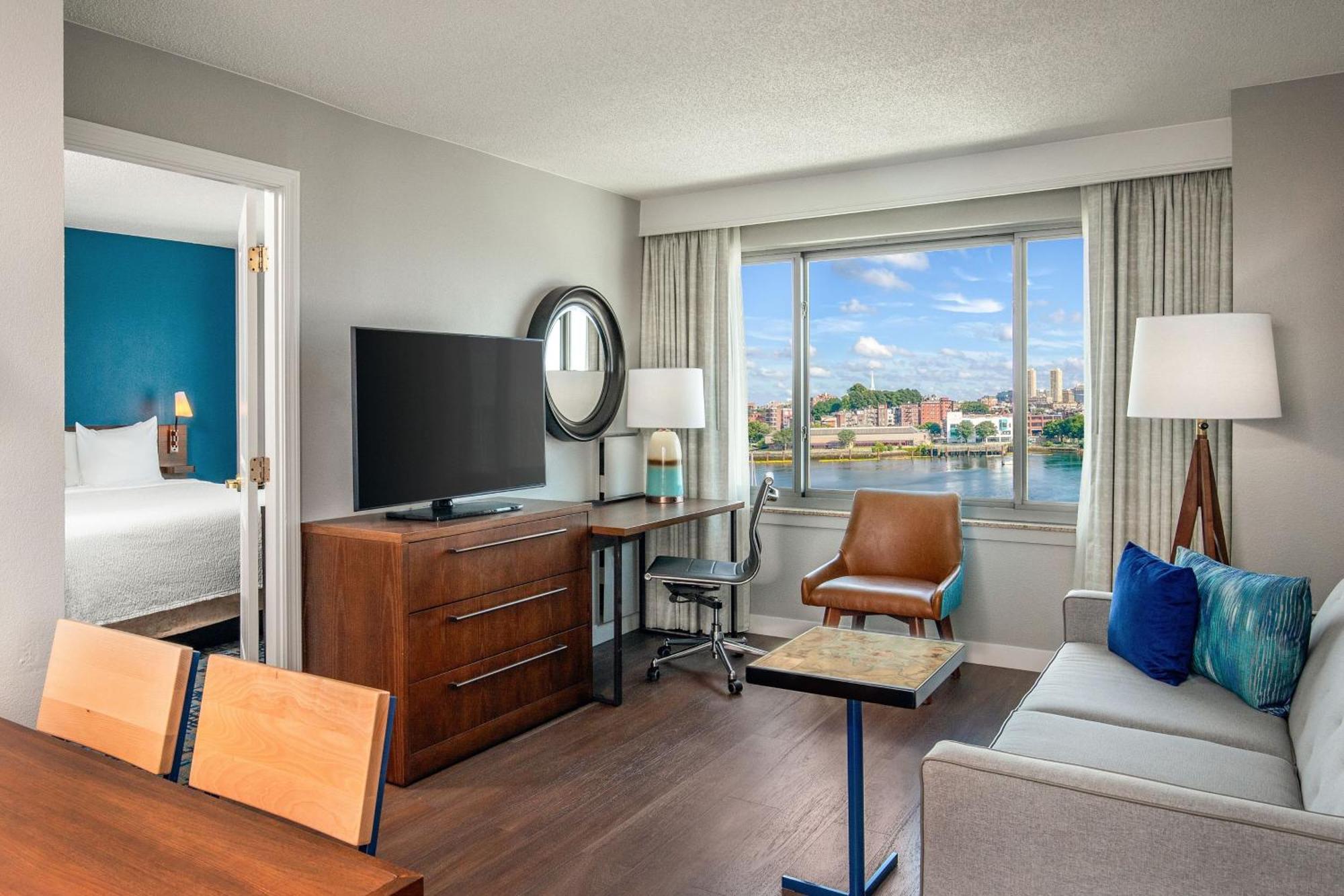 Residence Inn By Marriott Boston Harbor On Tudor Wharf Zewnętrze zdjęcie