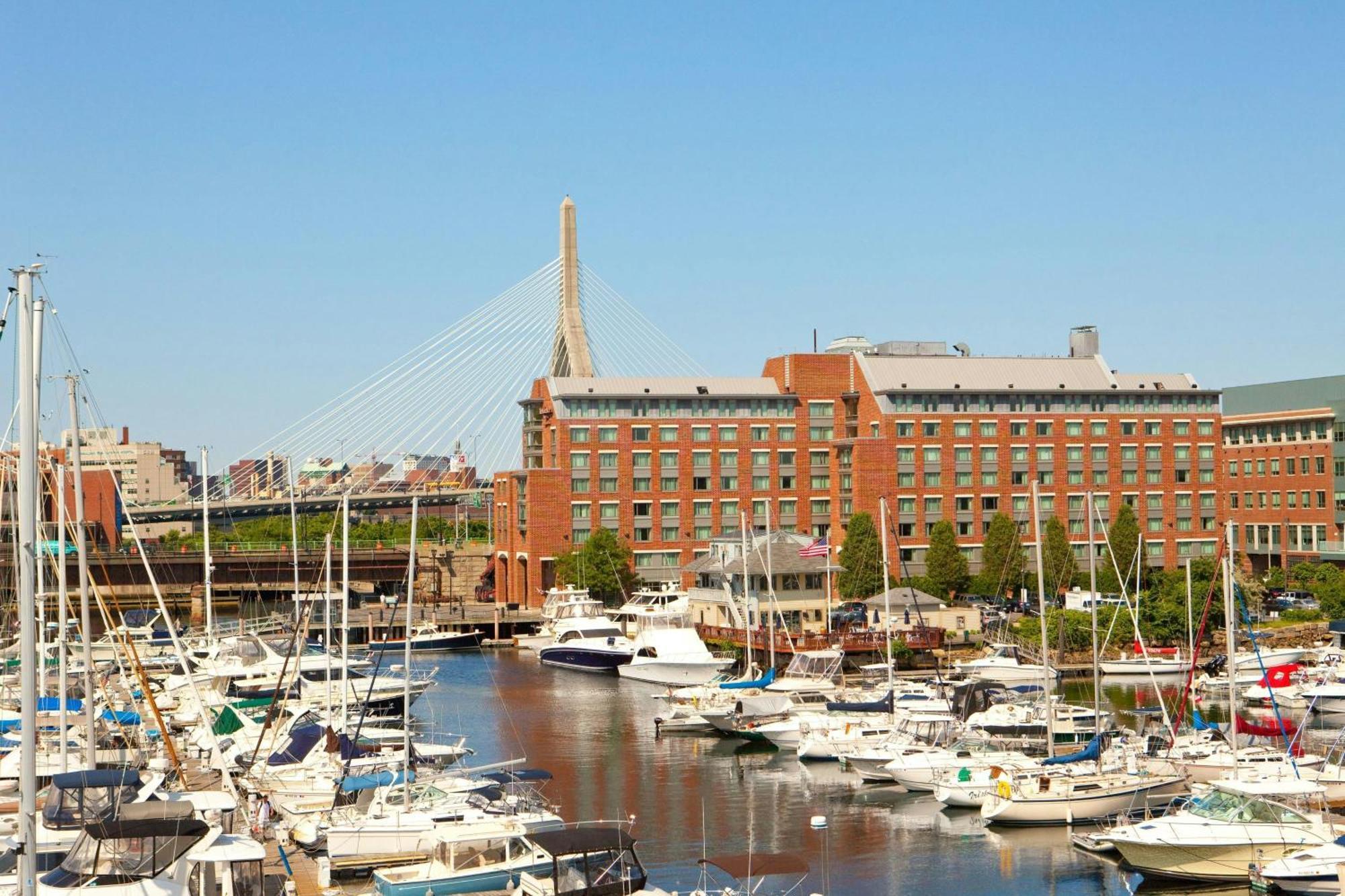 Residence Inn By Marriott Boston Harbor On Tudor Wharf Zewnętrze zdjęcie